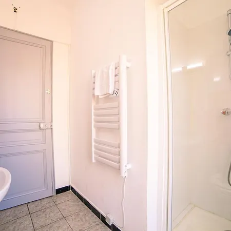Guestready - Bright And Beautiful Flat, 15 Mins From Palais & Croisette *